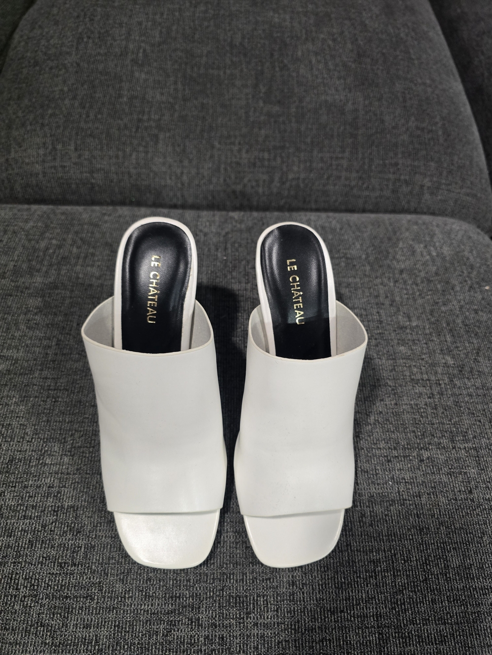 le chateau White Open-Toe Slide Heels